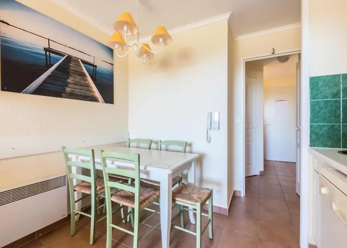 Le Village De Cap Esterel - Maeva - 4 Personnes - Confort Mae-2362 Apartment *